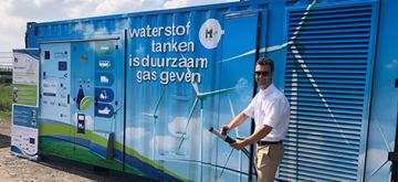 Mobiel waterstoftankstation van Interreg-project 'Waterstofregio 2.0'