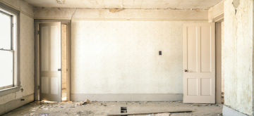 kamer met lege muren 