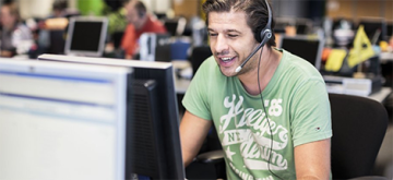 man in callcenter