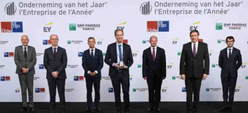 De genomineerden en Vlaams minister-president Jan Jambon