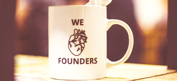 tas met 'we heart founders' erop