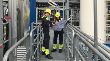 Doctorandus Pieter Nachtergaele onderzoekt het gebruik van hernieuwbare grondstoffen in de chemische industrie. 